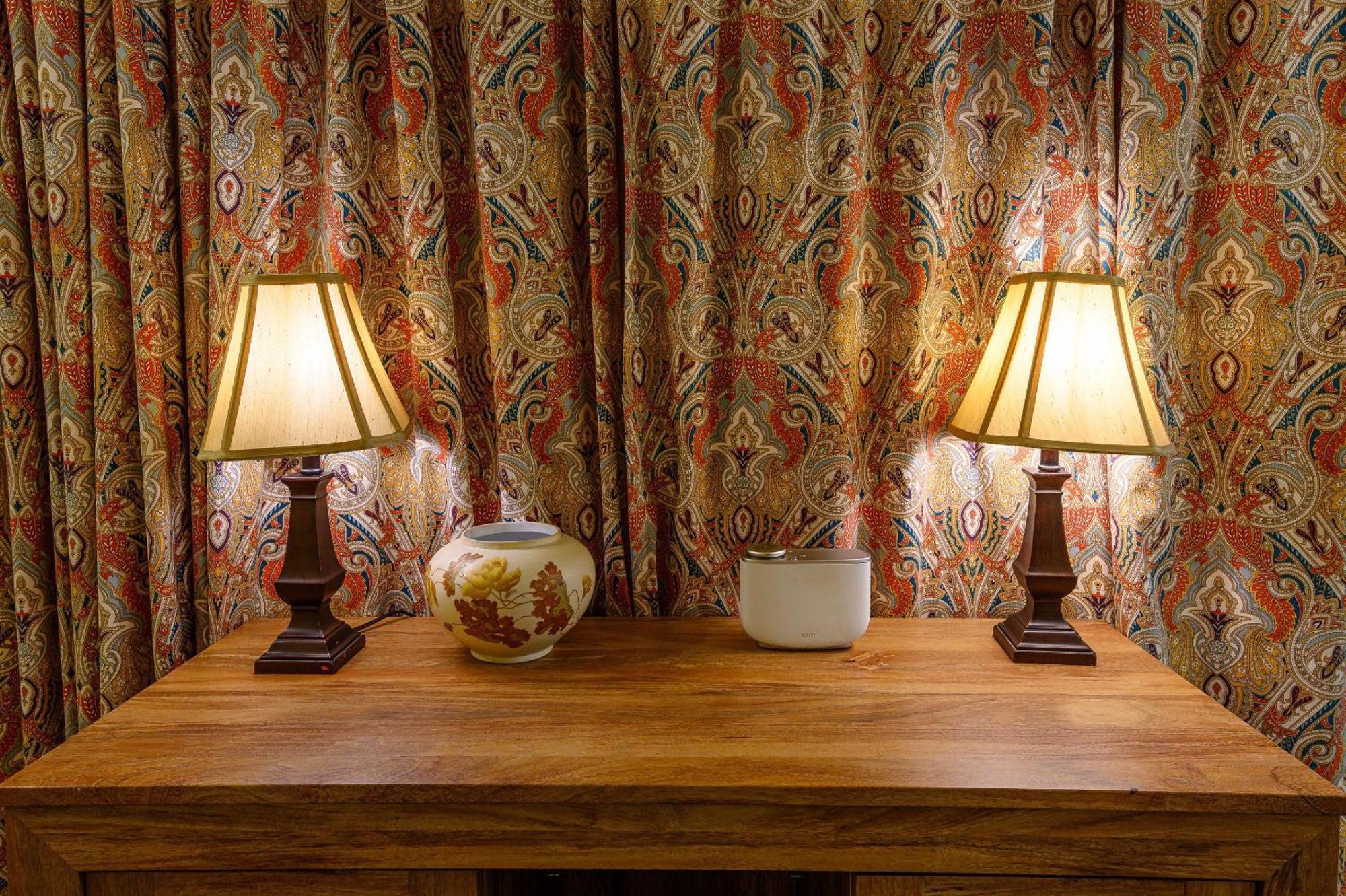 Brass Lantern Inn Стоу Экстерьер фото