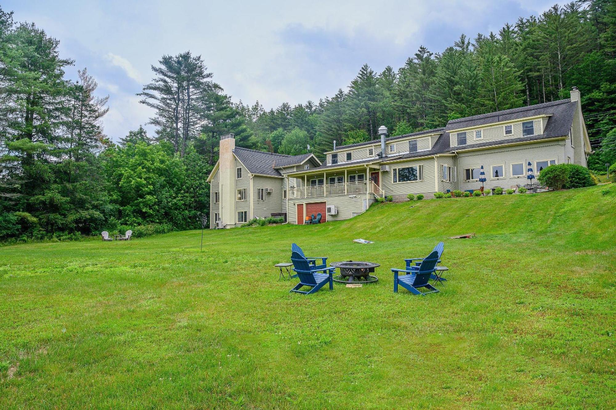 Brass Lantern Inn Стоу Экстерьер фото