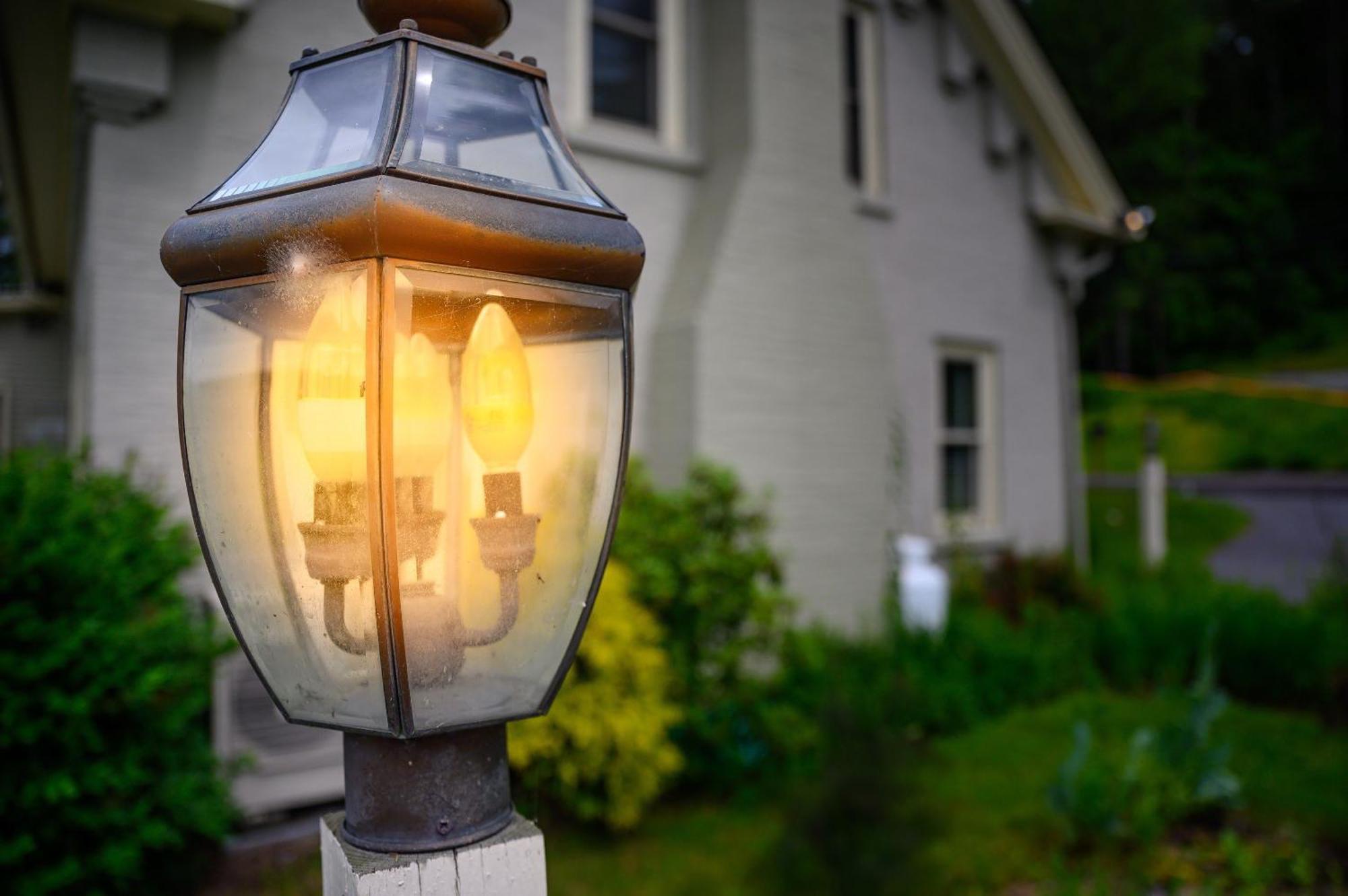 Brass Lantern Inn Стоу Экстерьер фото