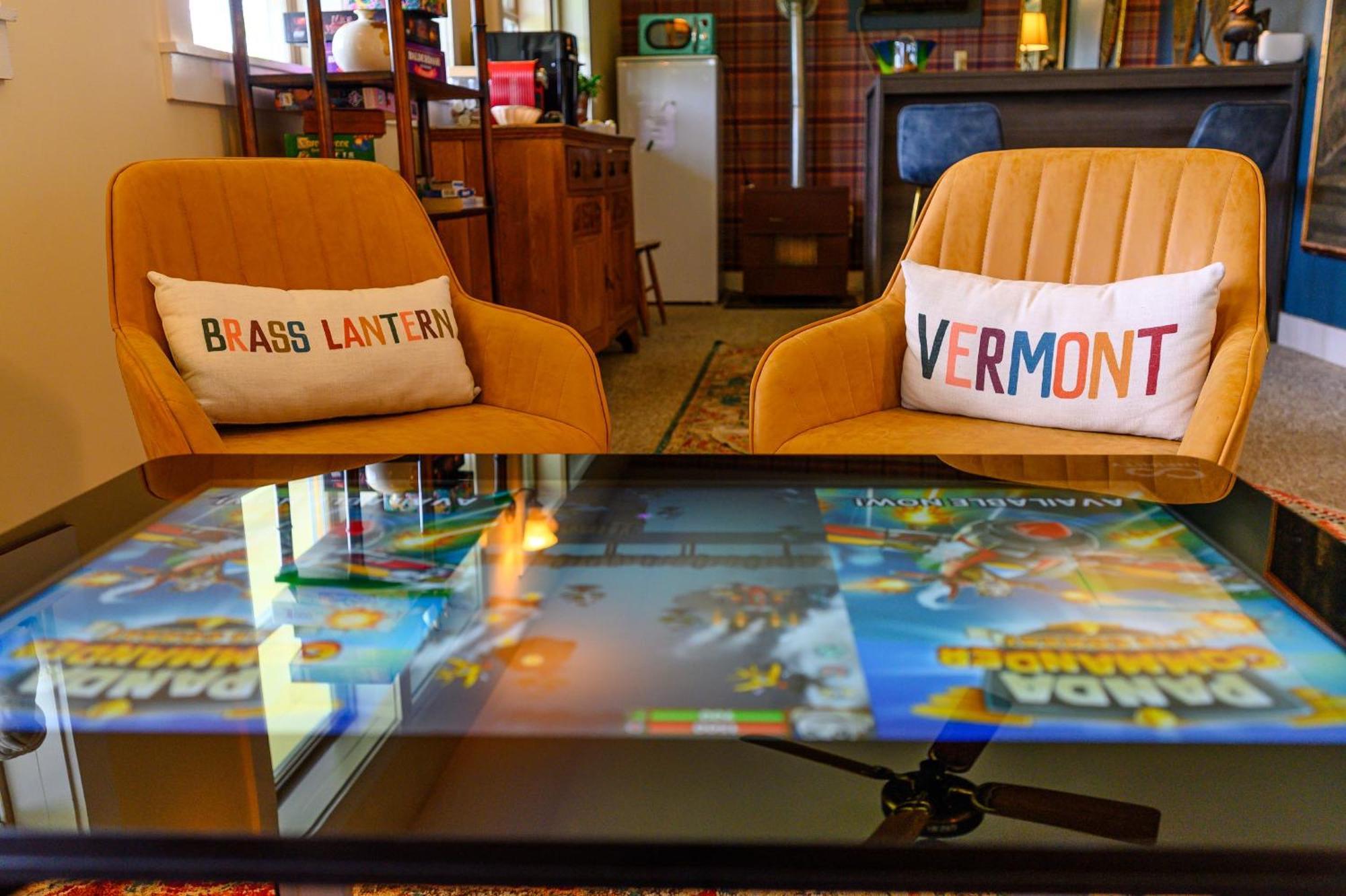 Brass Lantern Inn Стоу Экстерьер фото