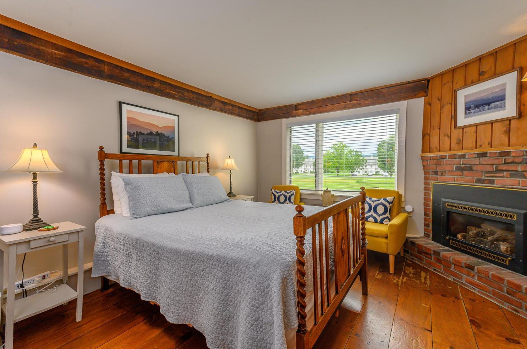 Brass Lantern Inn Стоу Экстерьер фото