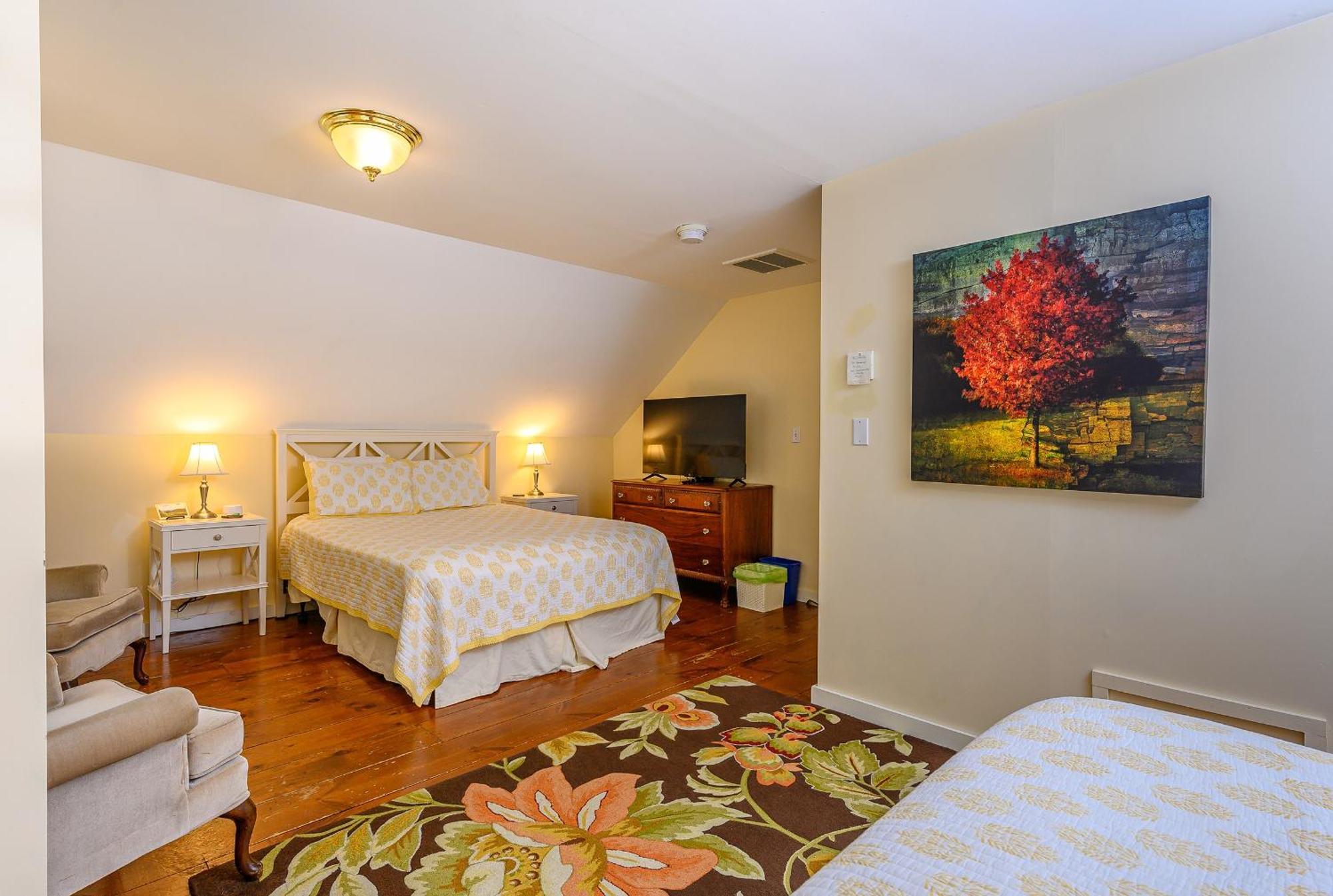 Brass Lantern Inn Стоу Экстерьер фото