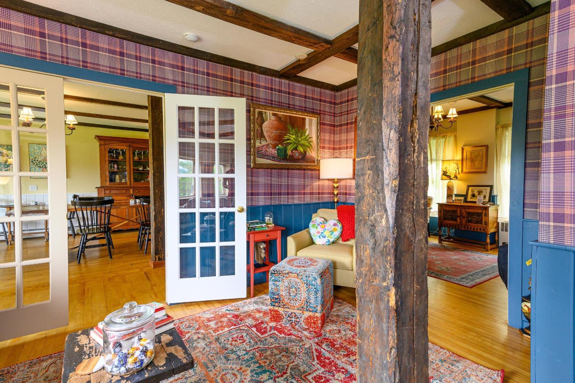 Brass Lantern Inn Стоу Экстерьер фото